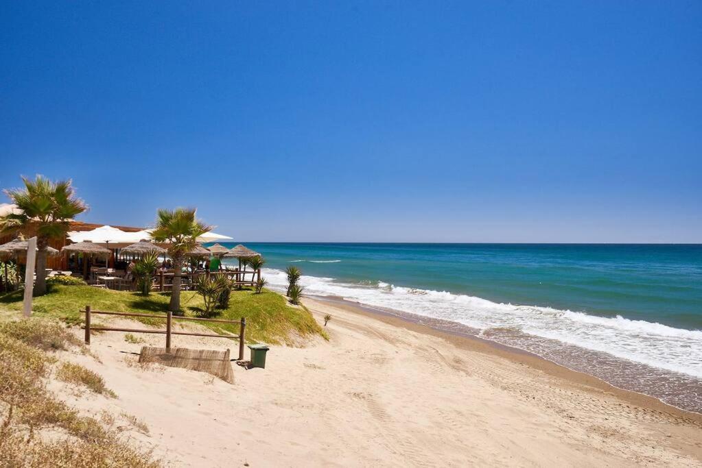 Oleholidays 1133 Romana Playa Primera Linea Playa Marbella Exterior photo